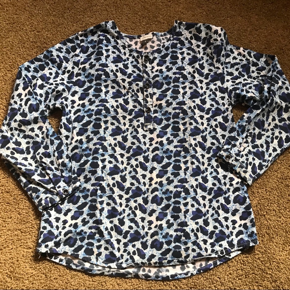 2xHP 🎉 Little Figures dress shirt
